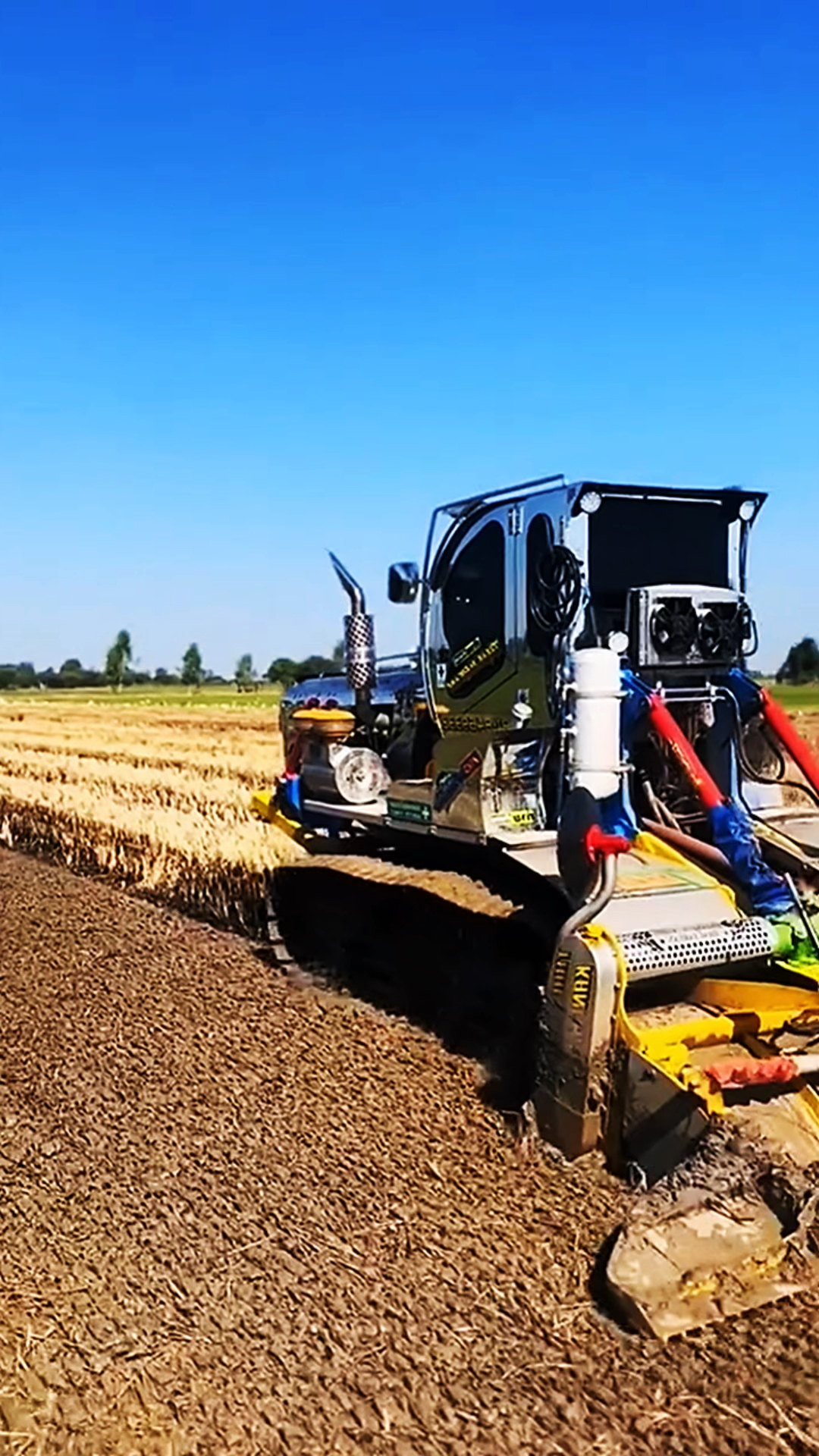 这农用机器太厉害了,一机多用