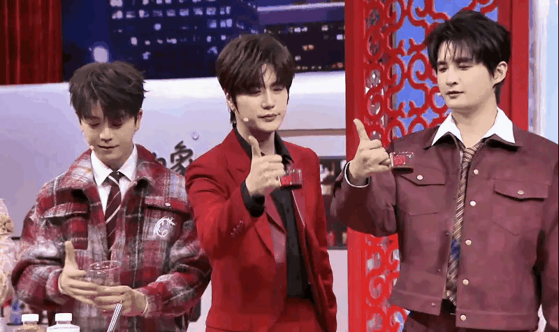 再就业男团春晚登场,唱响新年《登高》曲