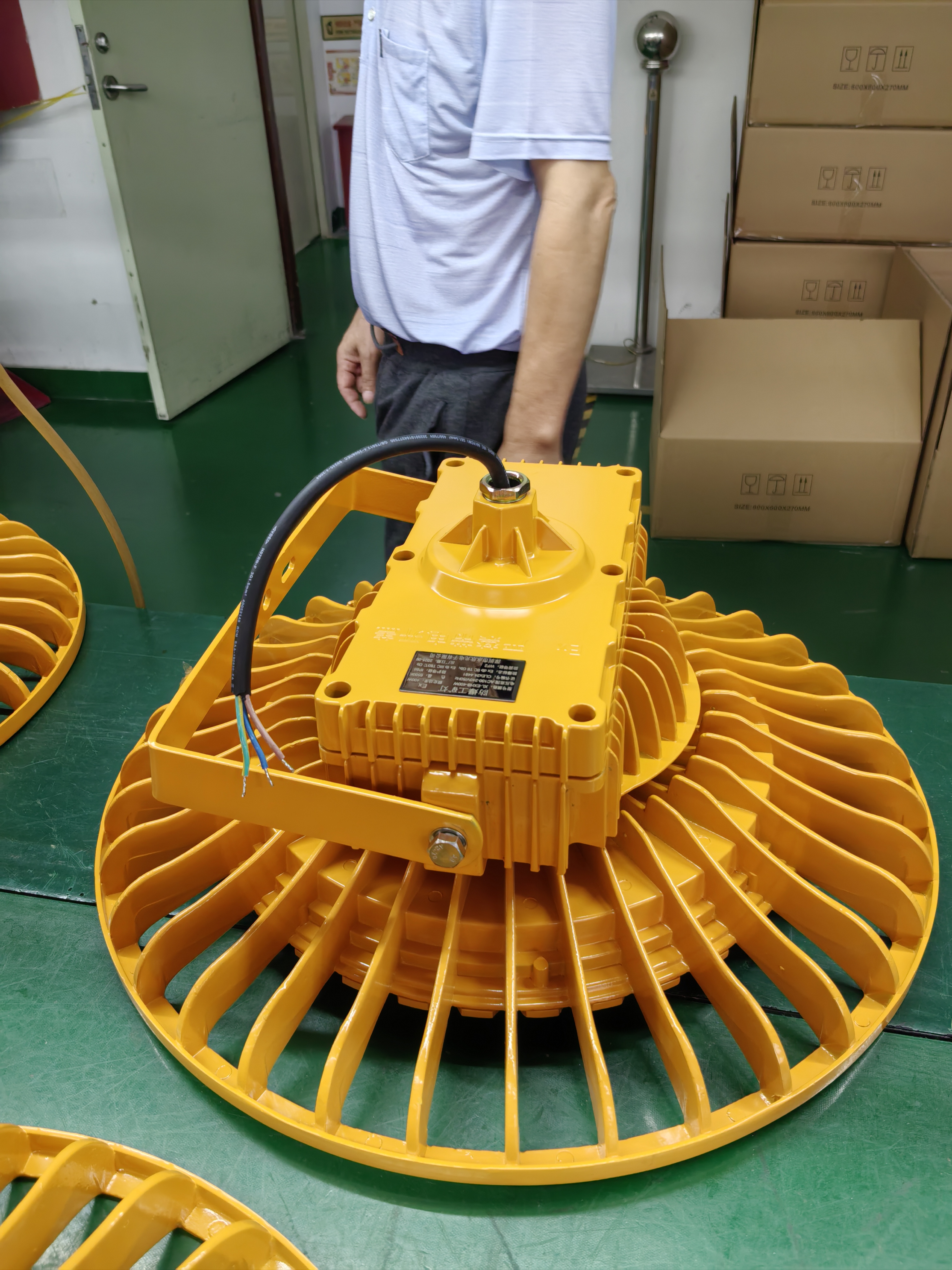300/400瓦led防爆高棚灯/高顶灯适用于20m以上高空防爆照明