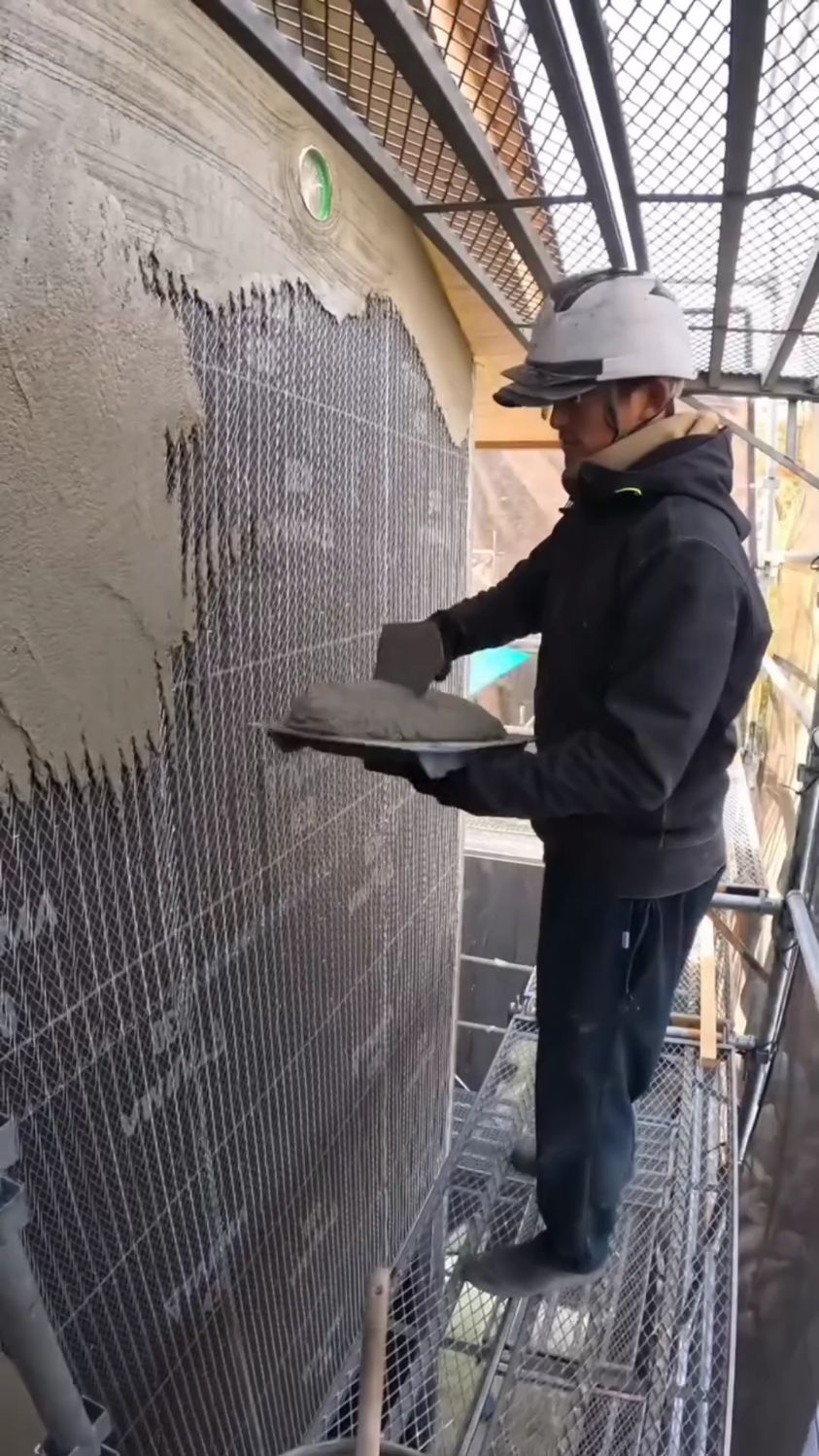 刷外墙工艺很严谨,干活很干净