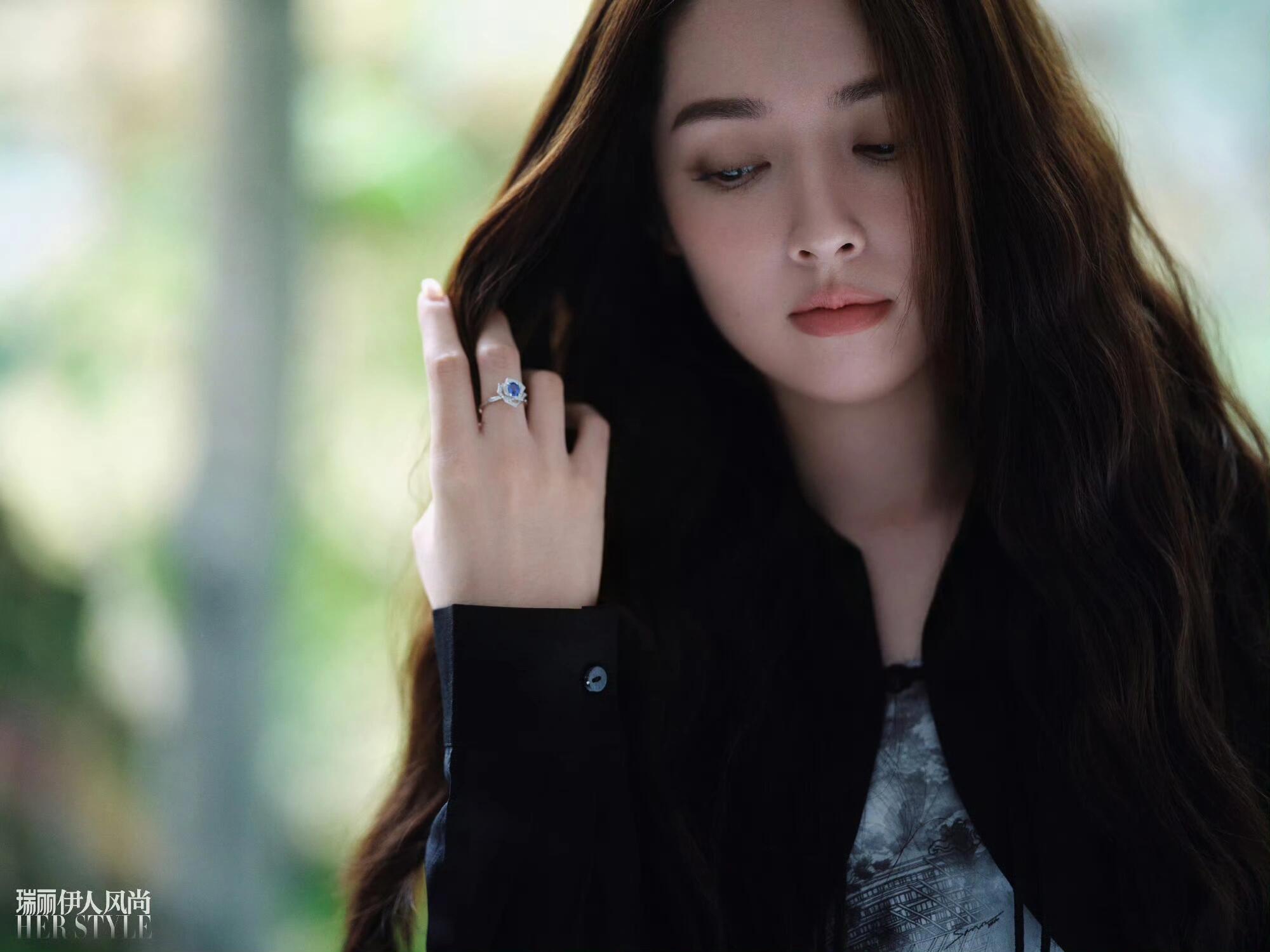 郭碧婷《瑞丽伊人风尚》