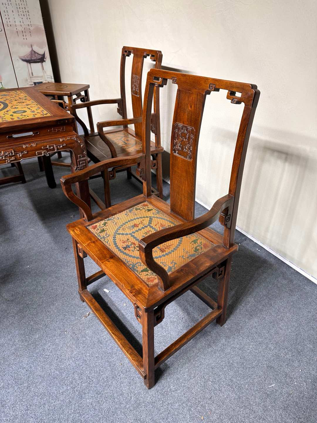 黄花梨木八仙桌七件套