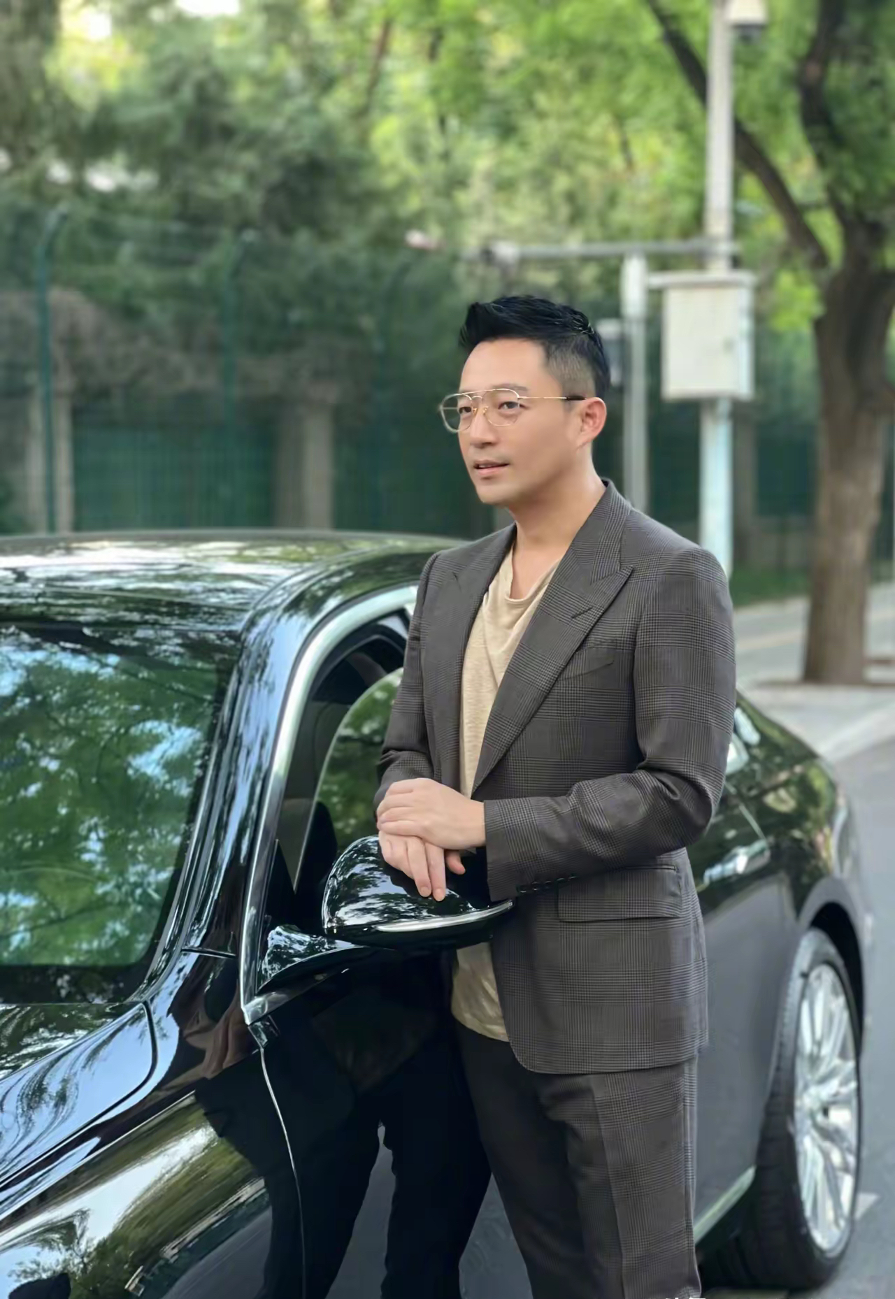 汪小菲这人是有点子气运在身的 当年俏江南失守投资的各种产业都打