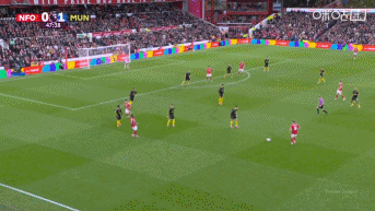 诺丁汉森林曼联比赛结果_英超-b费世界波霍伊伦破门 曼联2-3诺丁汉森林_卡塞米罗英超进球数据