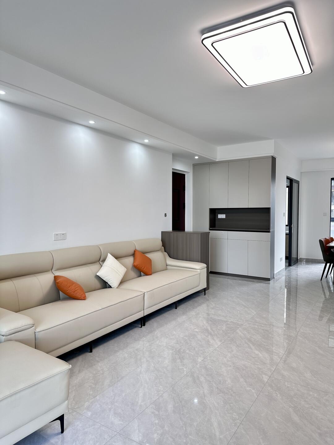 功能,整体一体化定制,达到风格统一,看起来整齐又美观#连云港装修