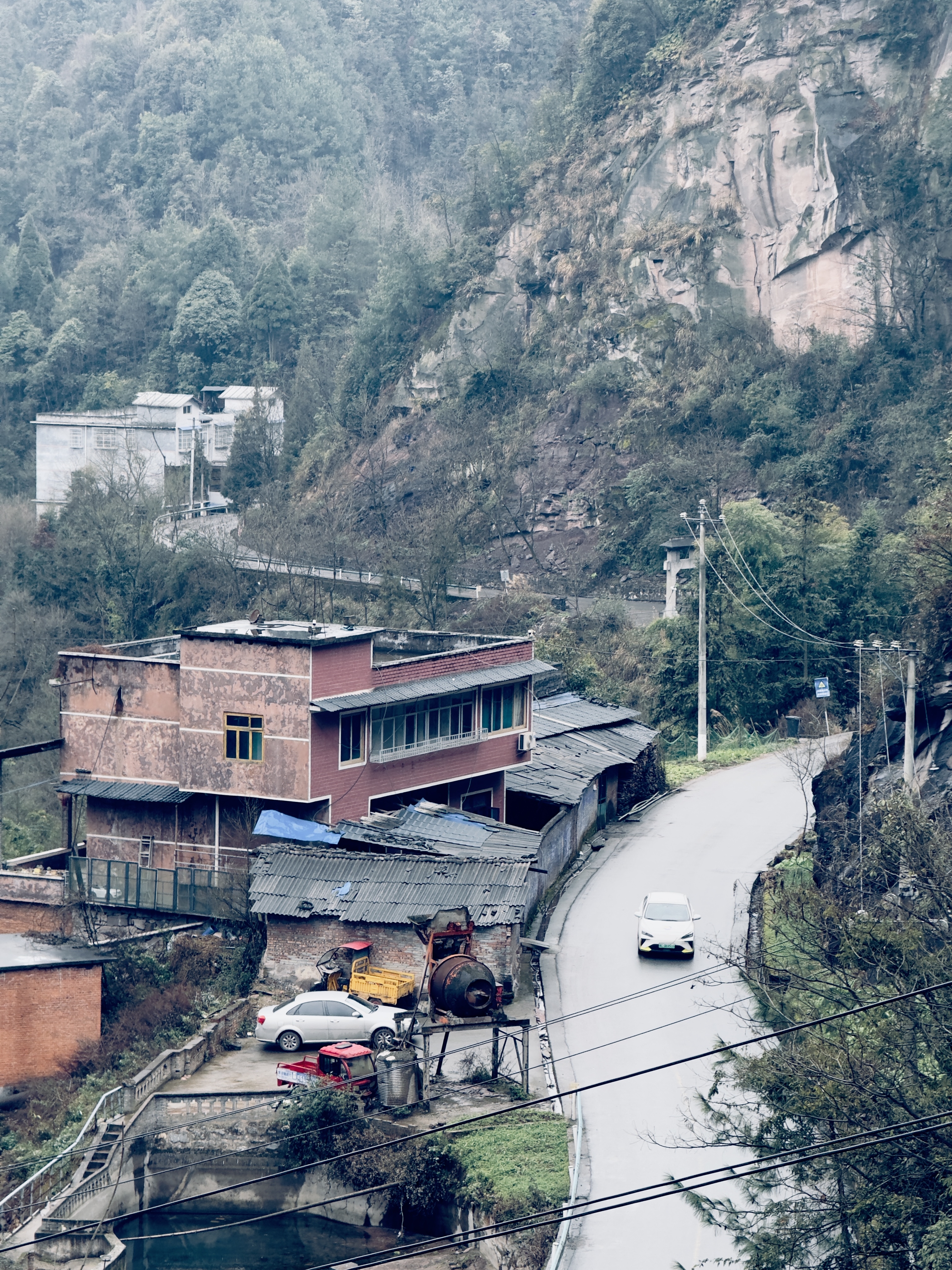 在贵州大山里徒步 身临其境的惬意