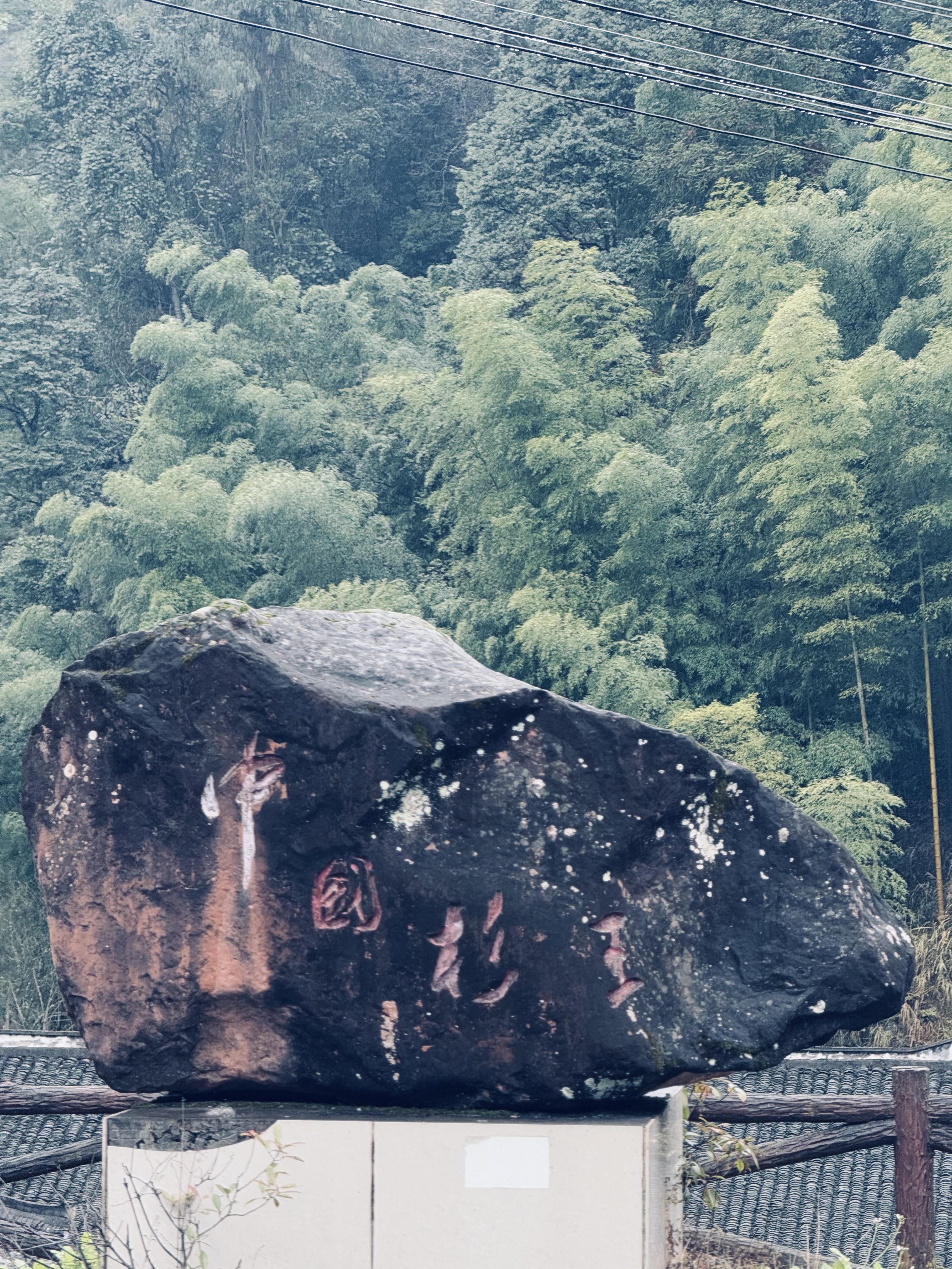 在贵州大山里徒步 身临其境的惬意