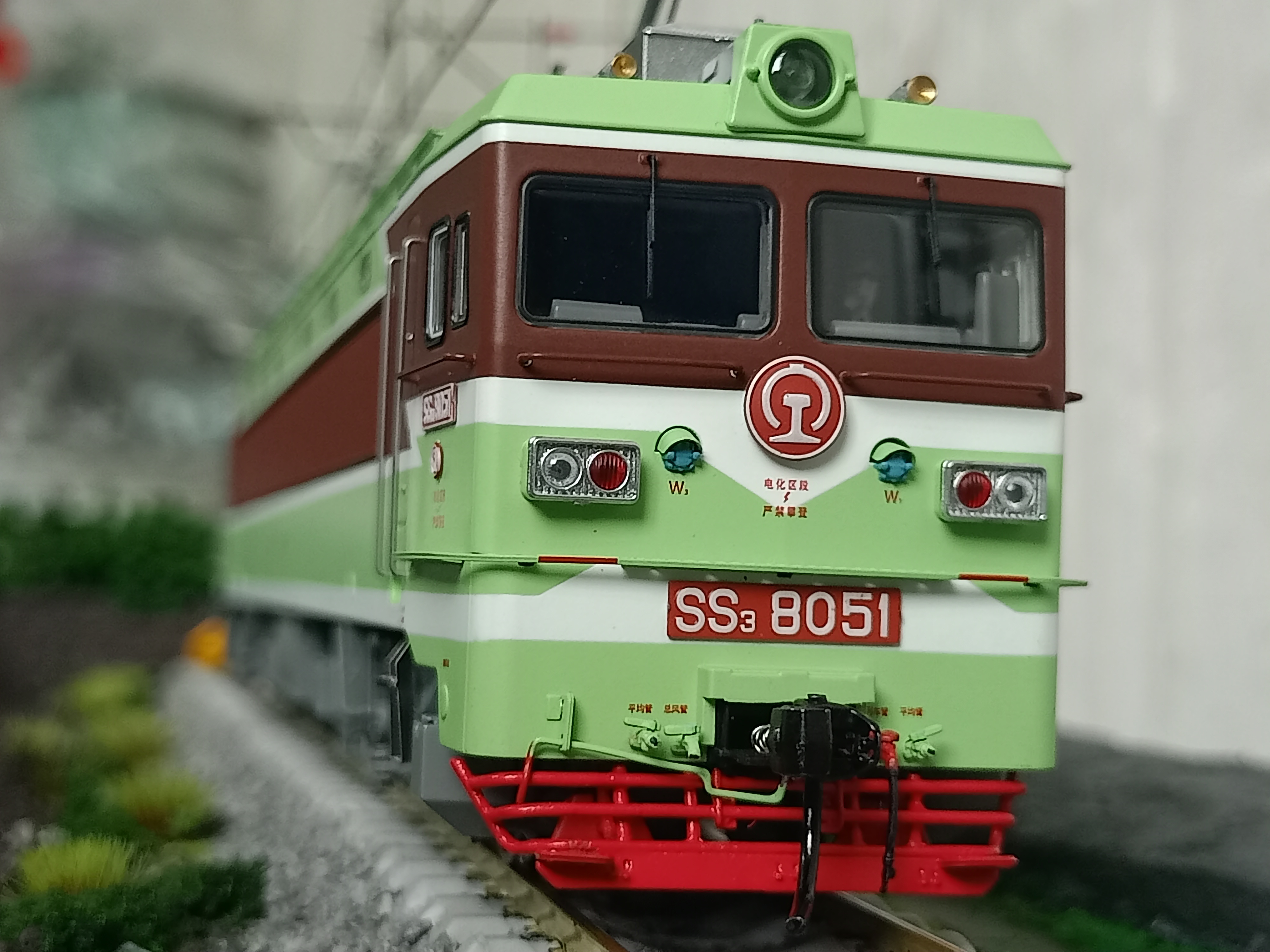 神车,韶山3型电力机车!人手一台,车迷必备!