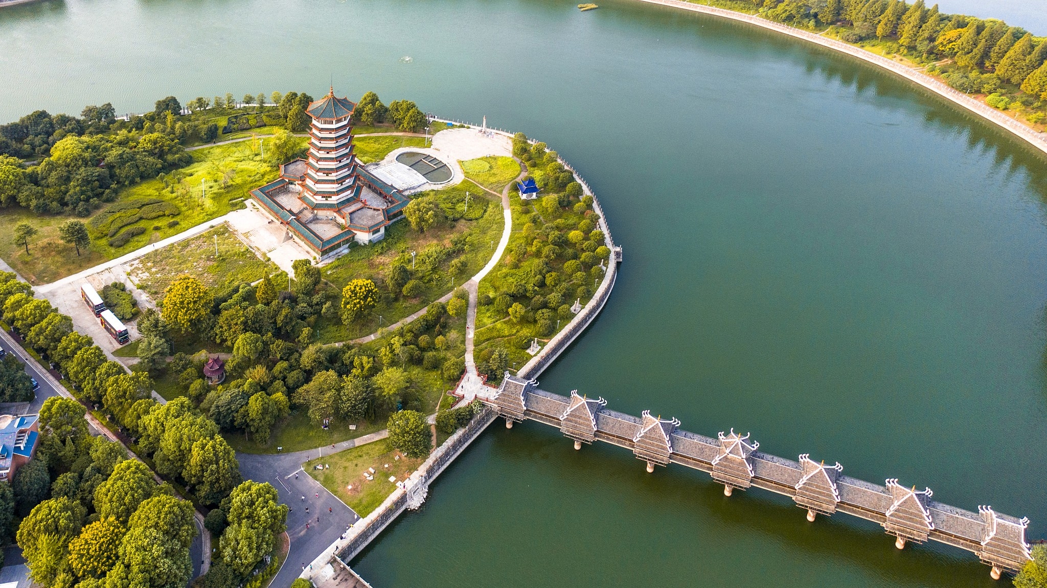 在汉寿县太子庙工业园北侧,一座国家级4a旅游度假区