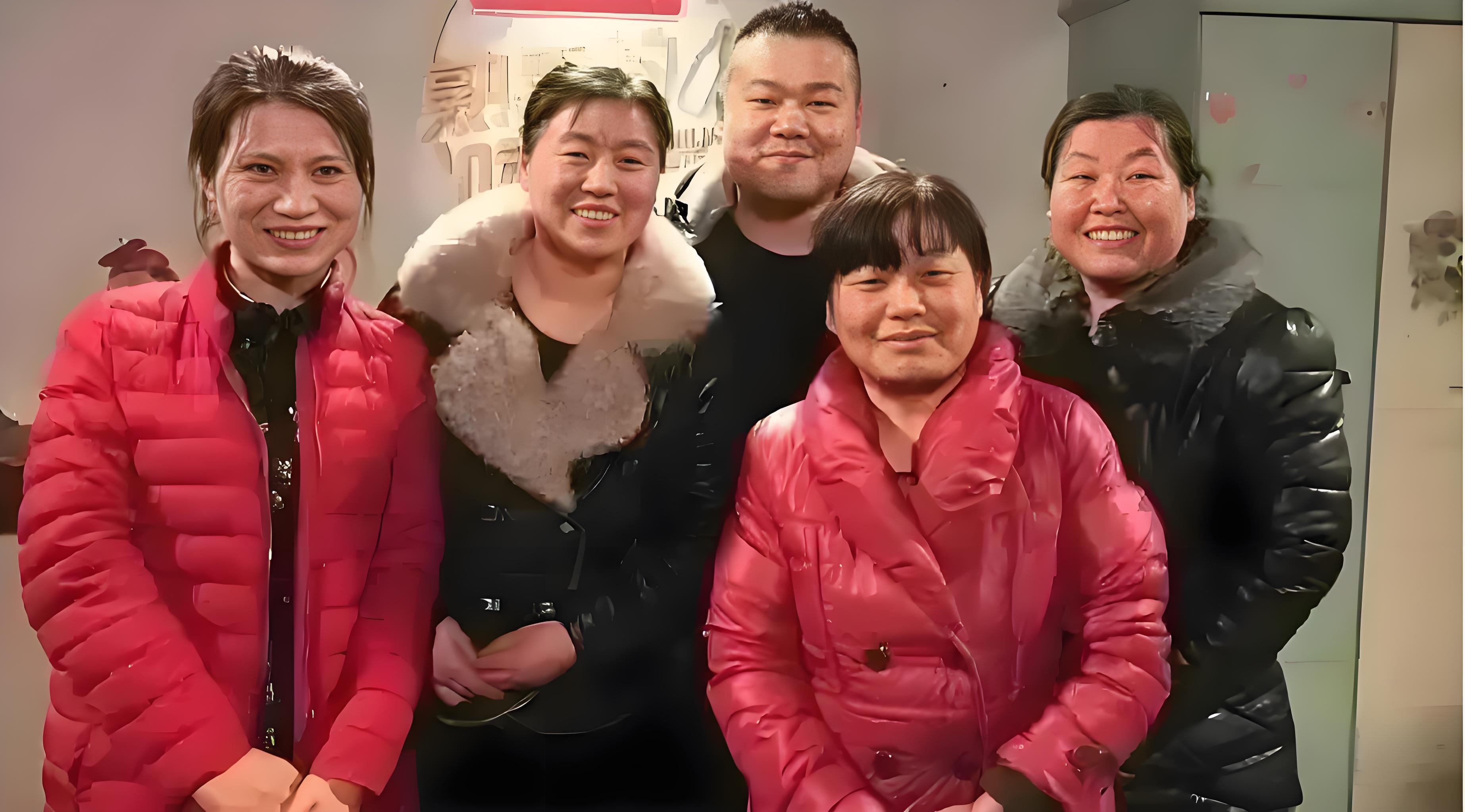 " 没想到,弟弟岳雪刚一个都不稀罕!