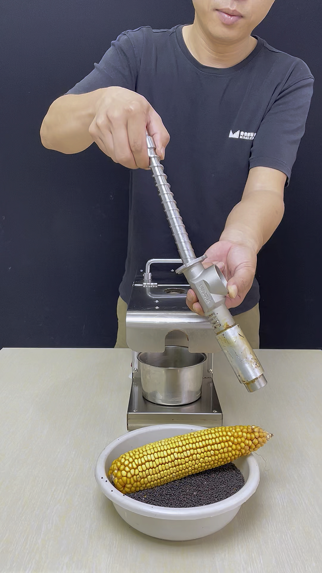 家用小型榨油机多少钱一台