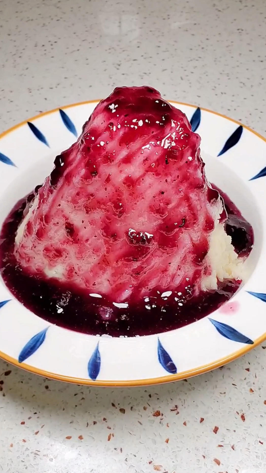 马上520情人节了,给女朋友做个蓝莓山药泥,冰爽甜蜜的味道