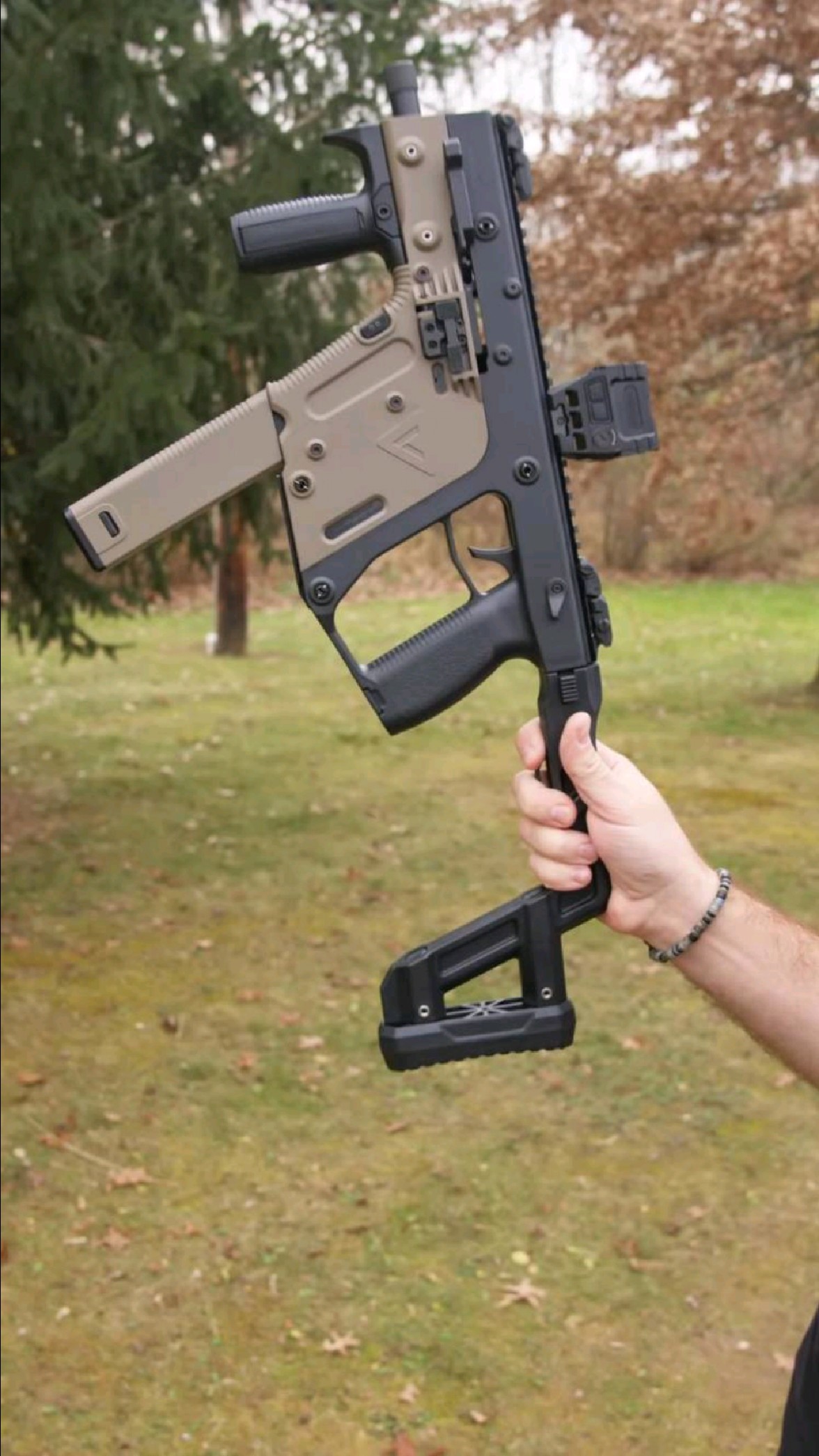 造型独特的短剑维克托#军事科普 #军迷发烧友 #军事科技