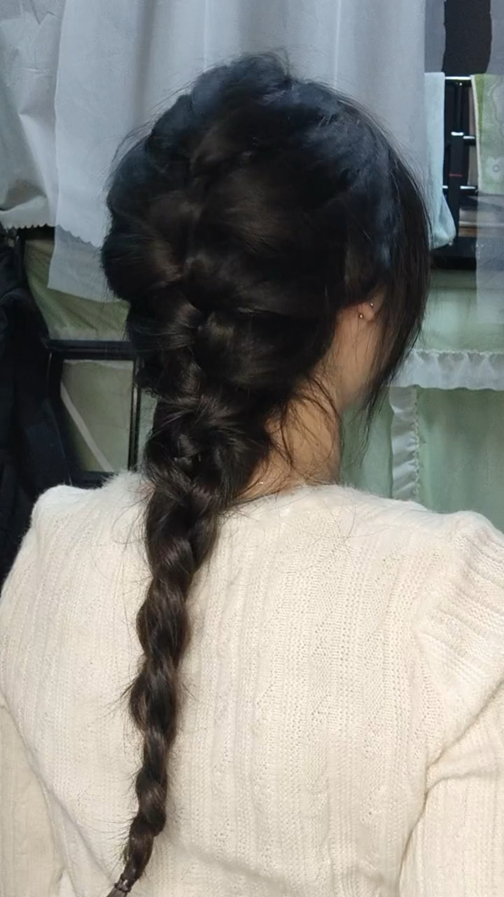 显发量贵气麻花辫子