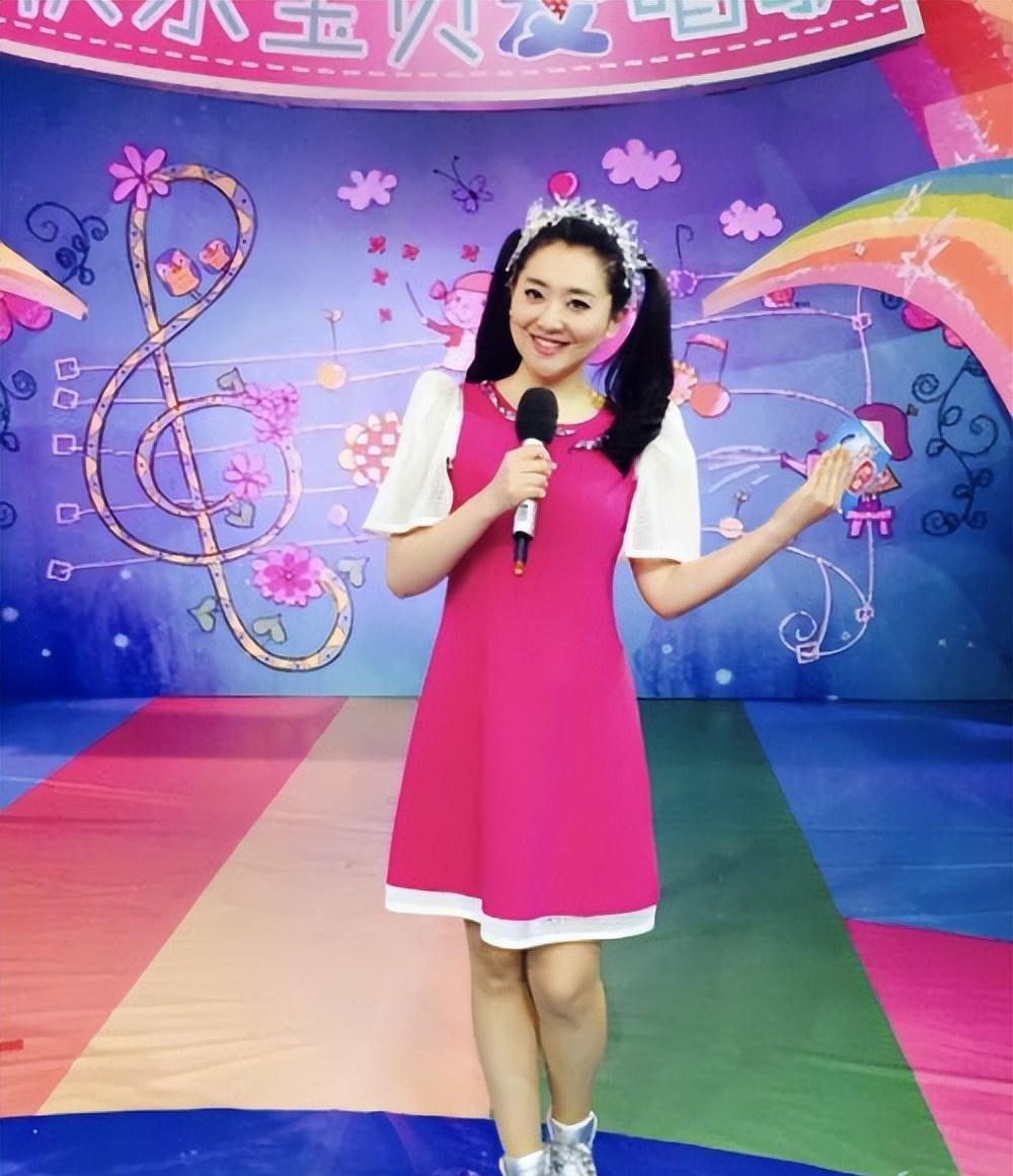月亮姐姐宣布离开少儿频道:从童年偶像到幸福人生的新篇章