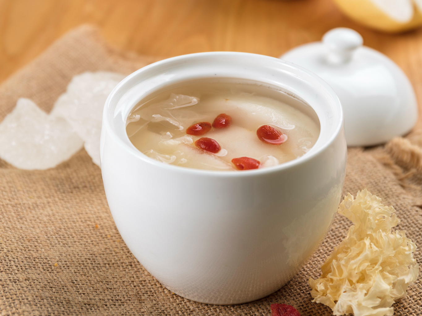 银耳为什么不能隔夜吃 银耳为什么不能隔夜吃