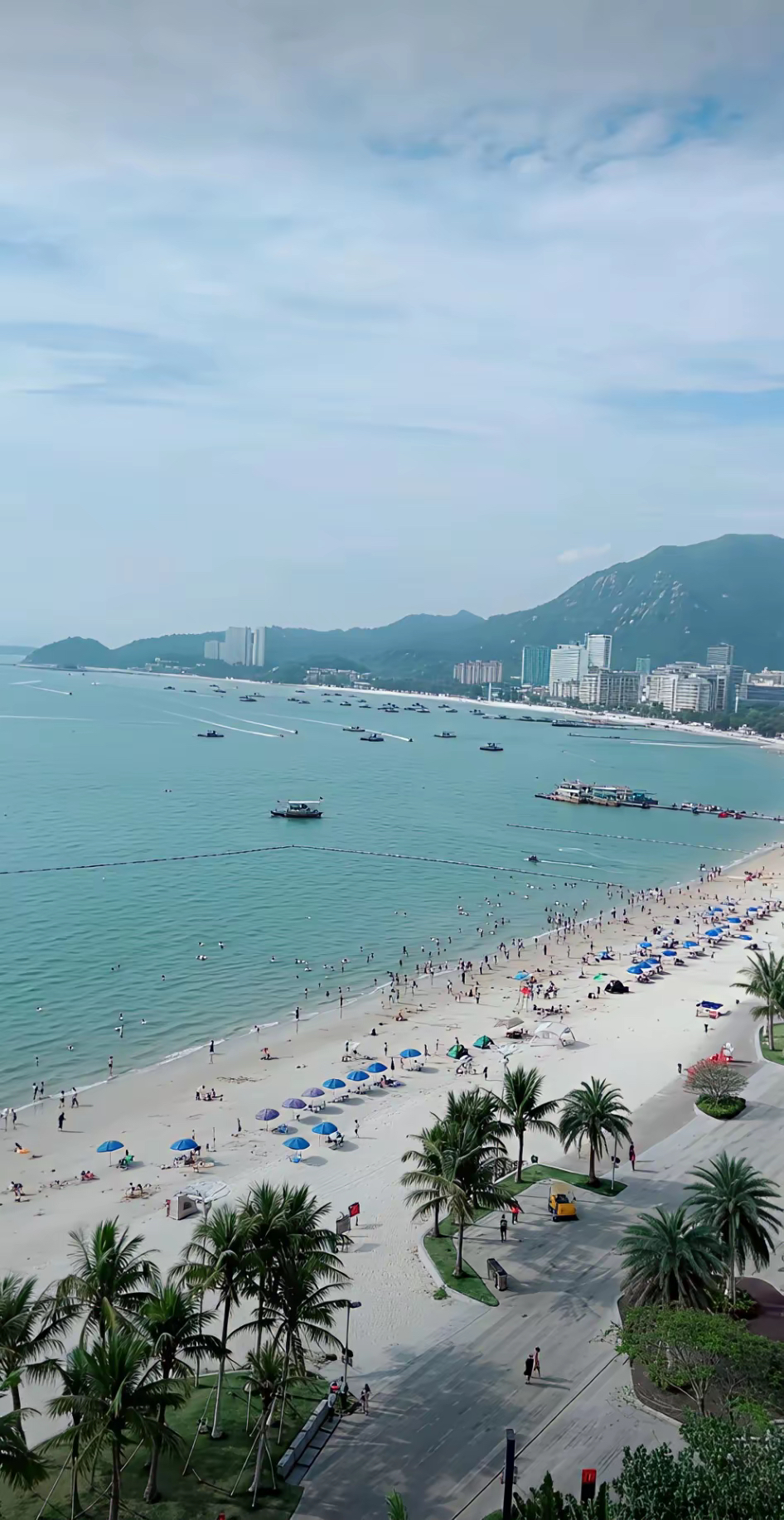 深圳大梅沙海滩,好家伙,那场面简直绝了!