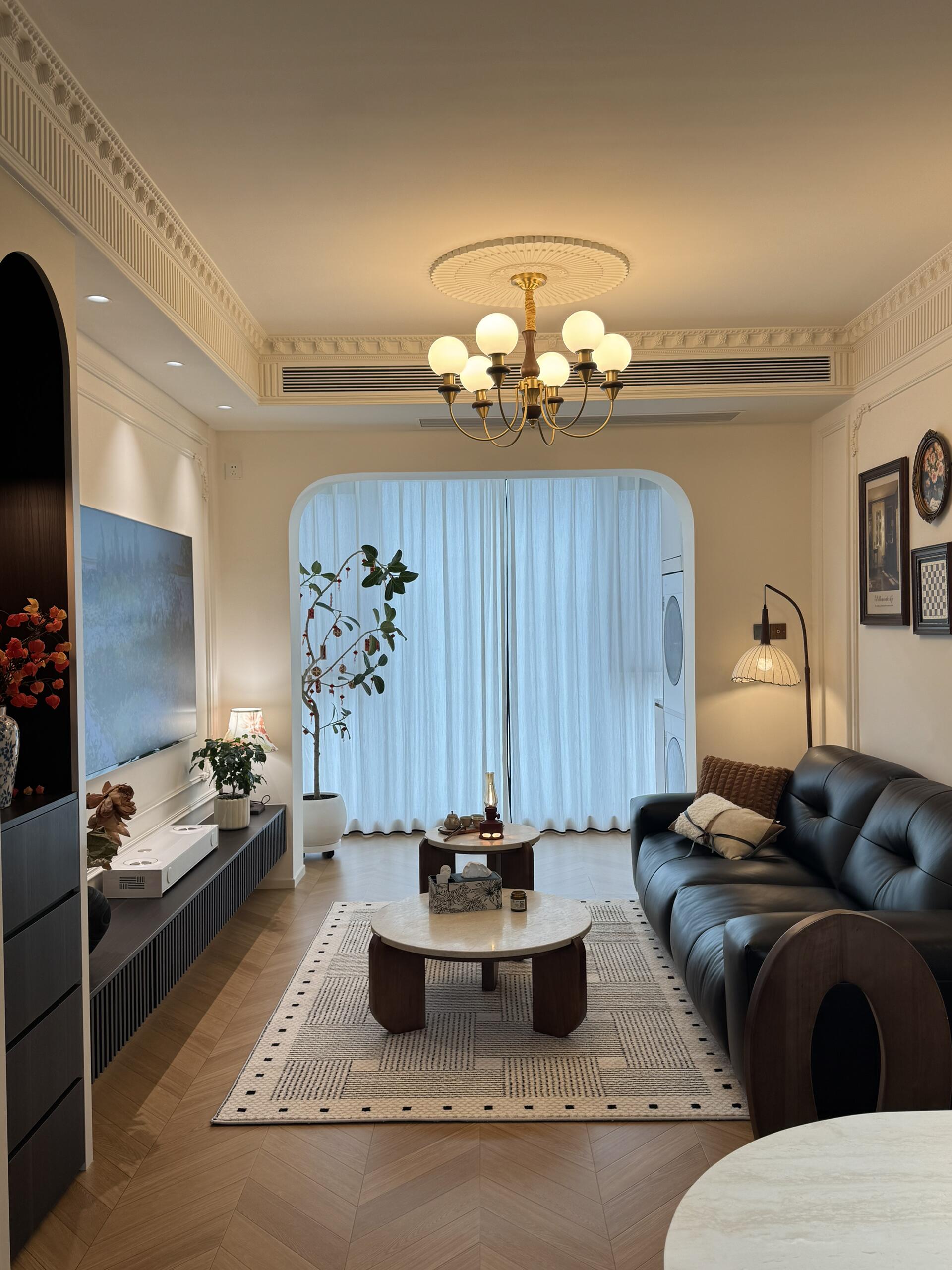 2 硬装花了11w 走的法式复古风格 没有过度装修 硬装非常的简单 比较