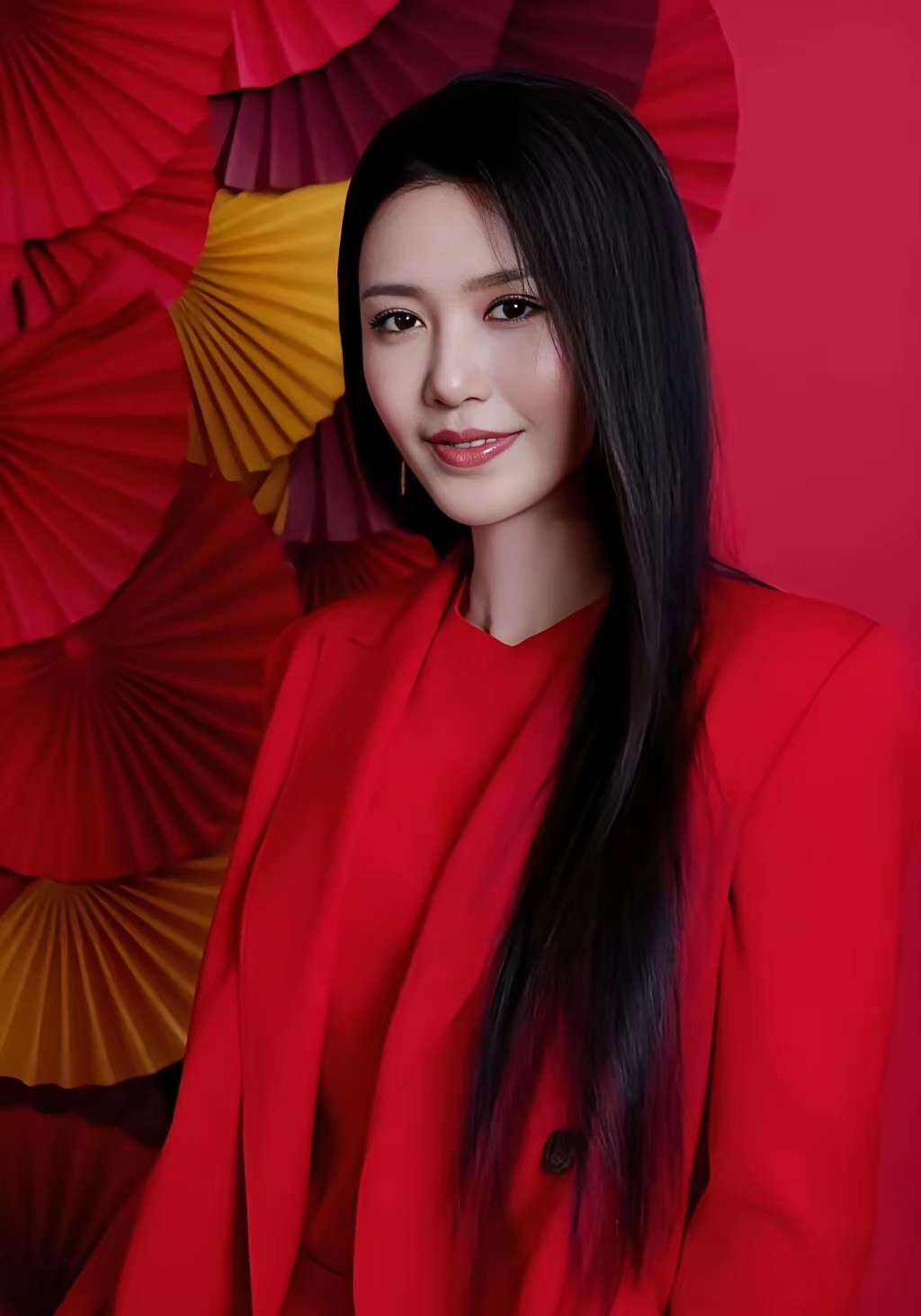 最近央视找谭维维当《中国唱将》导师,这事儿让大家看到了经过多年的