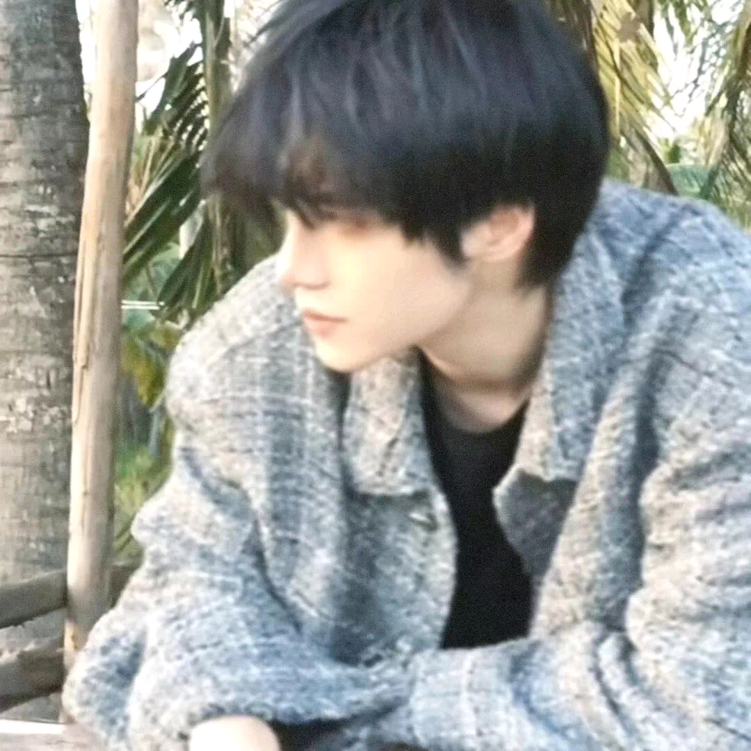 甄选头像|壁纸 真人男头系列 超酷超帅 氛围感超绝