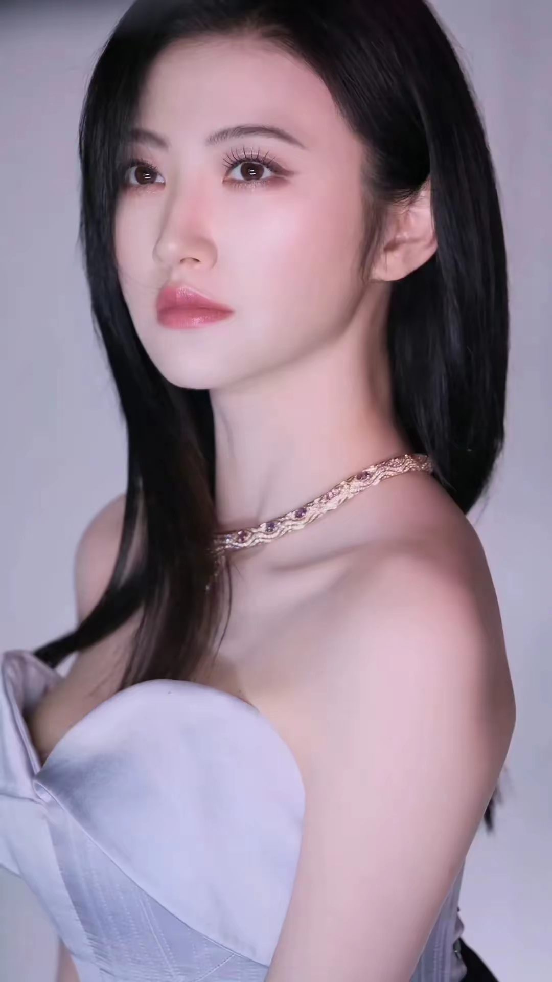 景甜这组室内写真简直美到犯规!