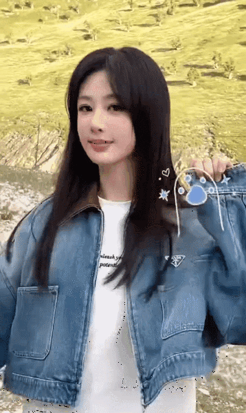 杨紫挑战小沈阳女儿新歌"美美桑内"舞蹈超可爱