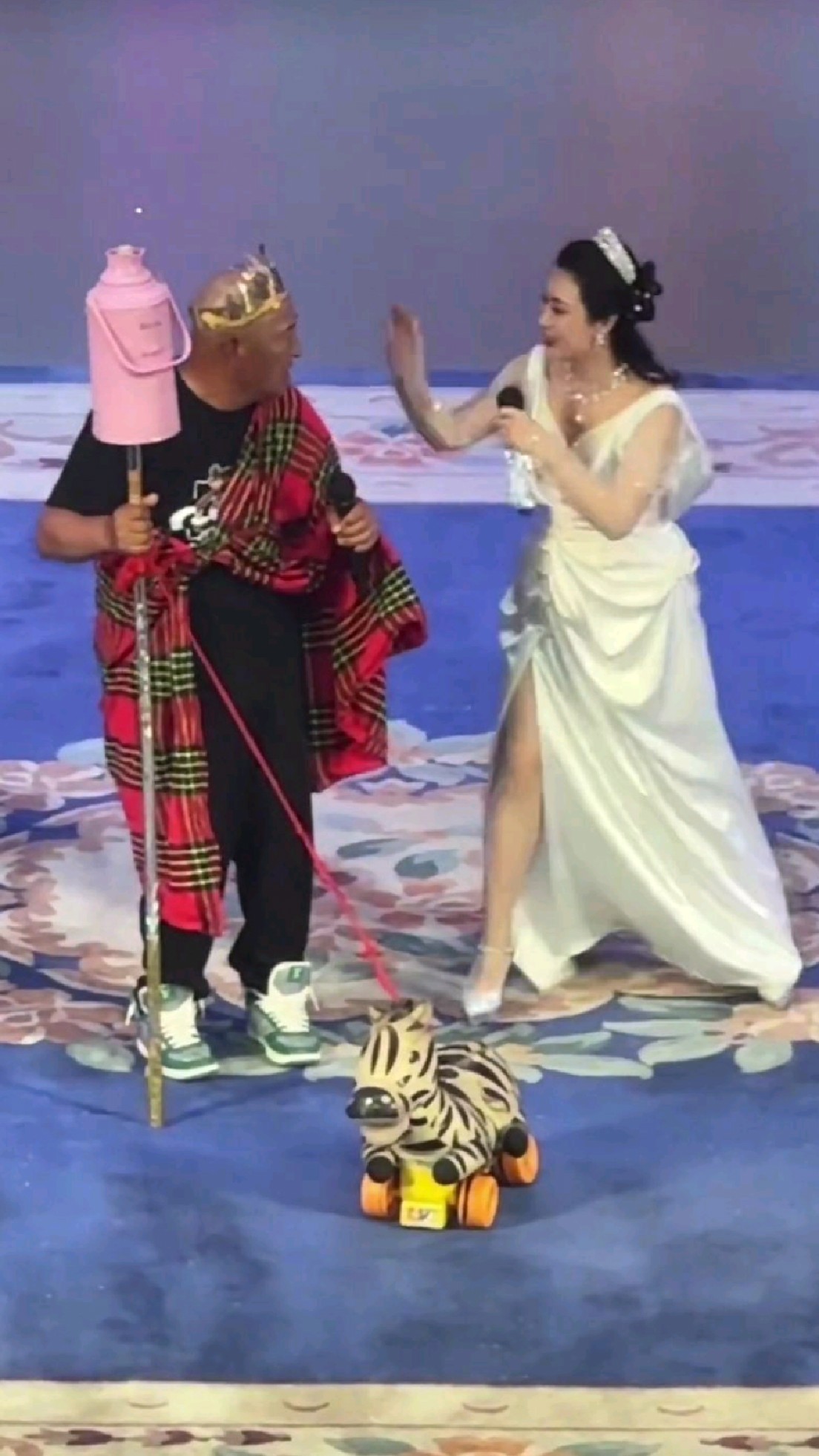 美女:你不行!赵四:把我那药拿来