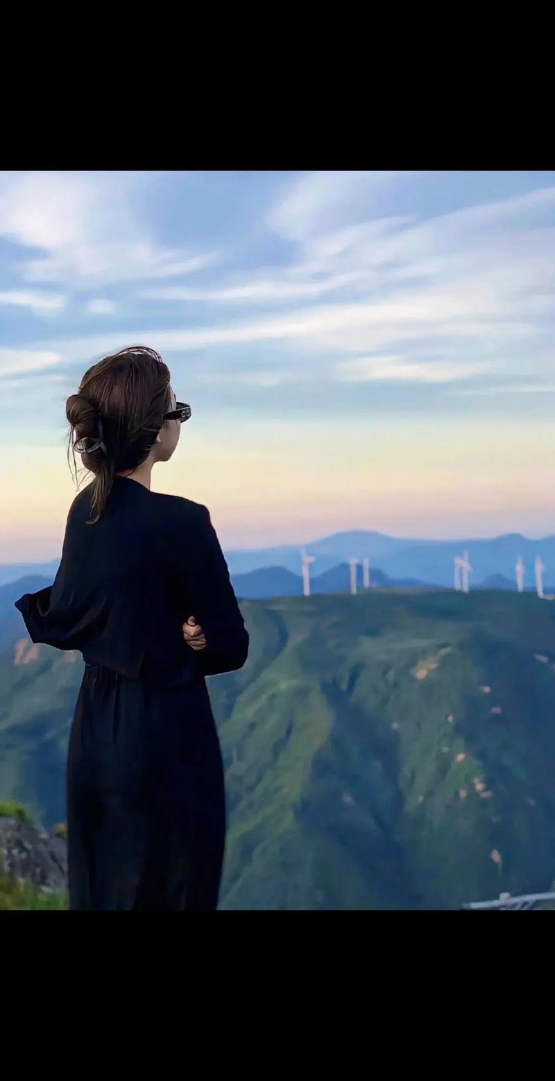 随着时光缓缓流淌,年龄的增长如同四季更迭,不知不觉