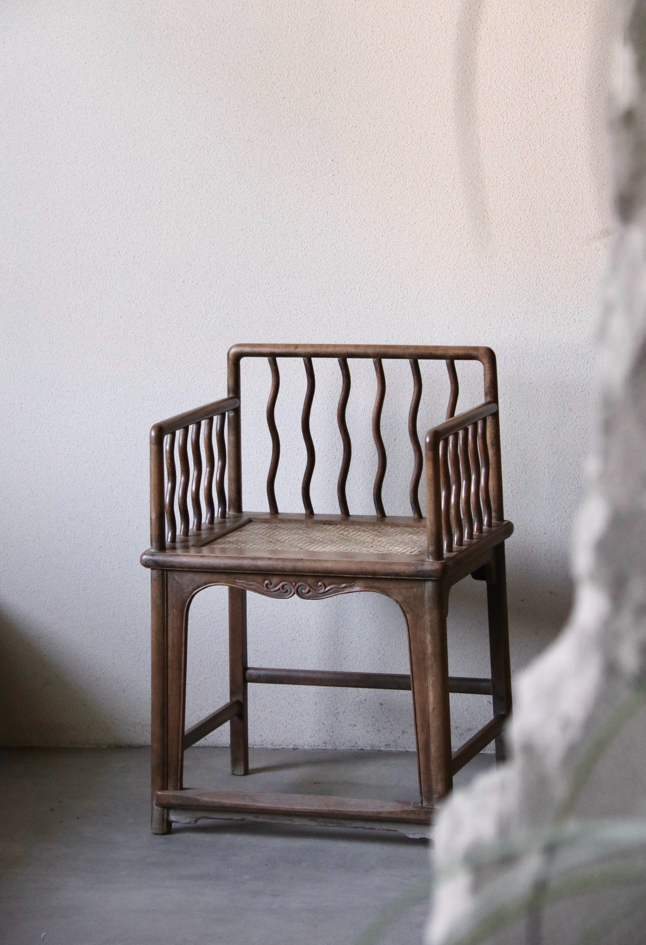 材质:楠木 尺寸:长57,深4明清椅子玫瑰椅笔耕椅笔耕椅图片