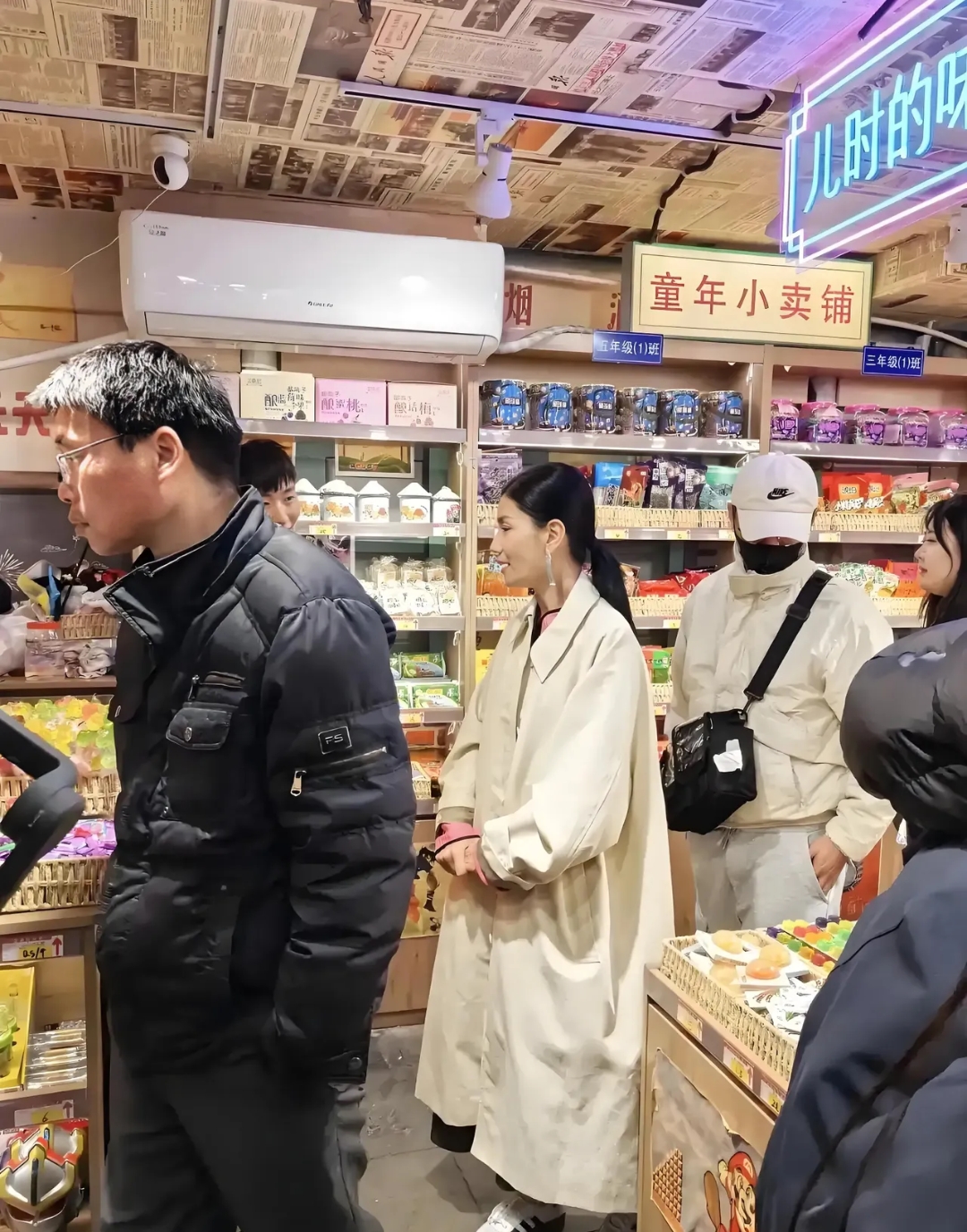 49岁状态绝了14岁安吉帅出圈