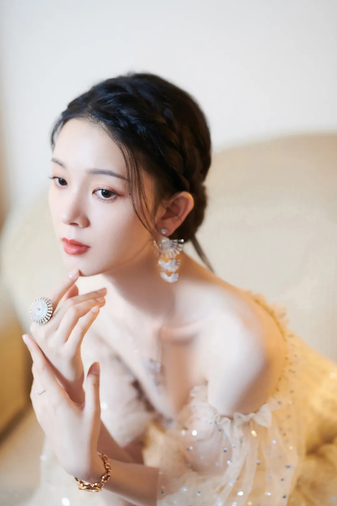 陈瑶八卦