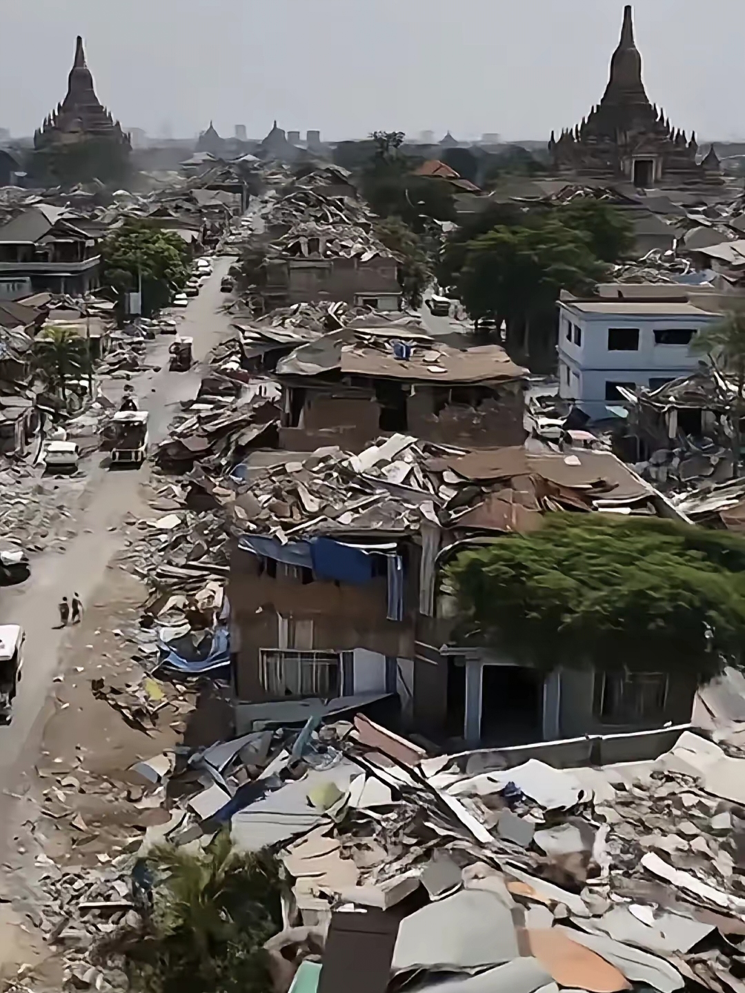 要知道这次地震的中心点 可是在缅甸第二大城市的曼德勒附近 而