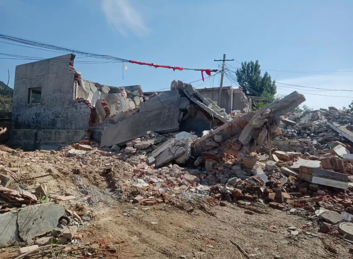 大姑姐离婚了,就回娘家住,一住就是三年