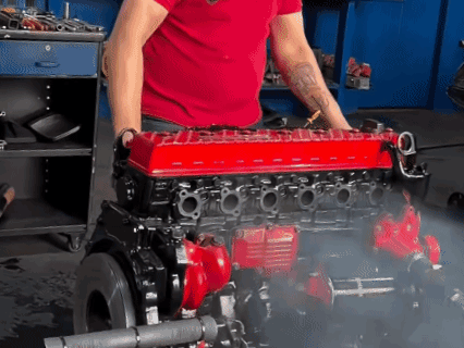 别被花里胡哨的汽车广告带跑偏！年轻人买车的8个“扫雷”忠告-有驾