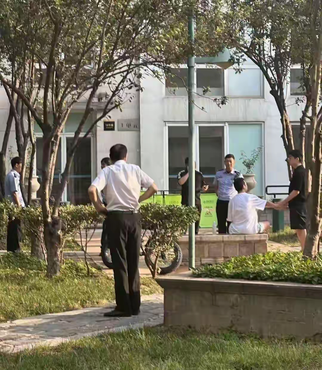 于朦胧居然被传坠楼身亡了这简直太惊悚了