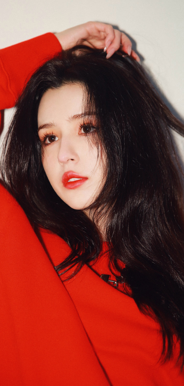 精致美女哈妮克孜