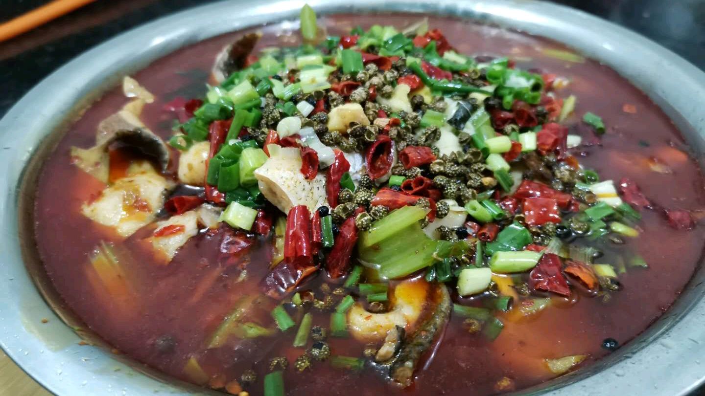 撇儿哥这样煮鱼片,麻辣香鱼嫩,不论下饭还是吃酒都是好菜