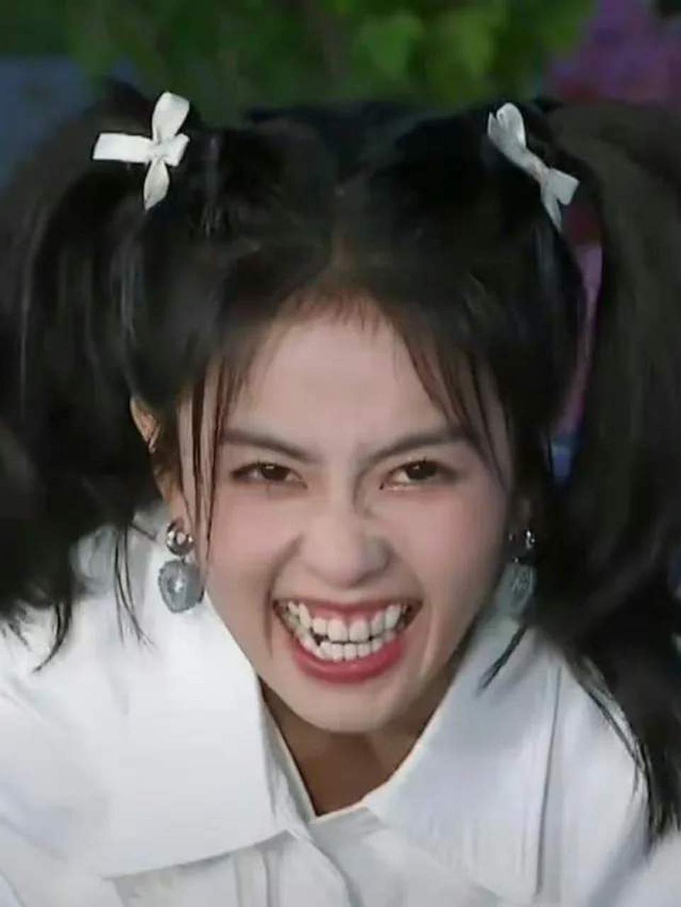 白鹿恐怕是自黑第一人了!