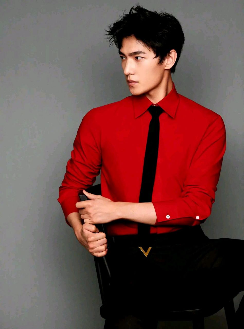 31岁的杨洋,引发热议!