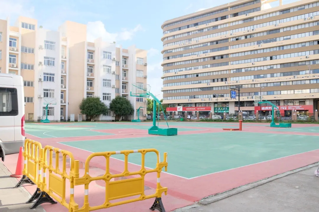 浙江三联专修学院环境怎么样?宿舍好吗?有超市吗?附超全图片