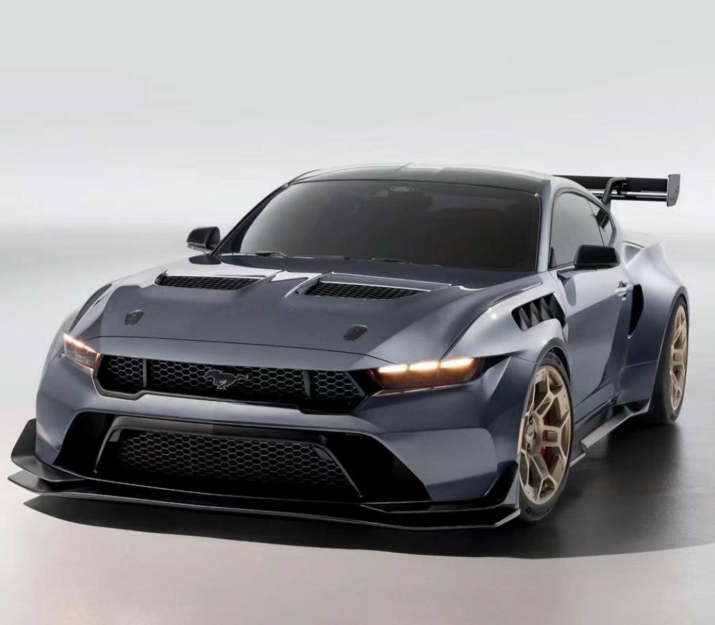 0 v8引擎,起售价高达30万刀