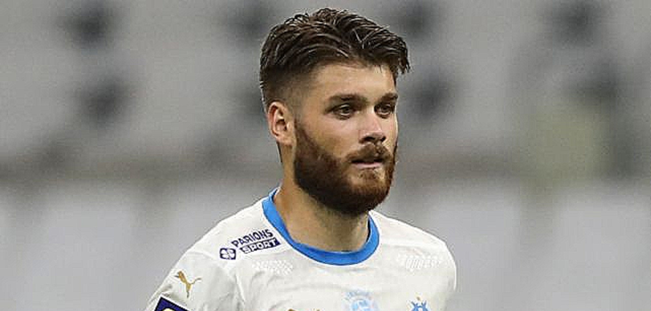 狼队有意引进马赛中卫卡莱塔-卡尔