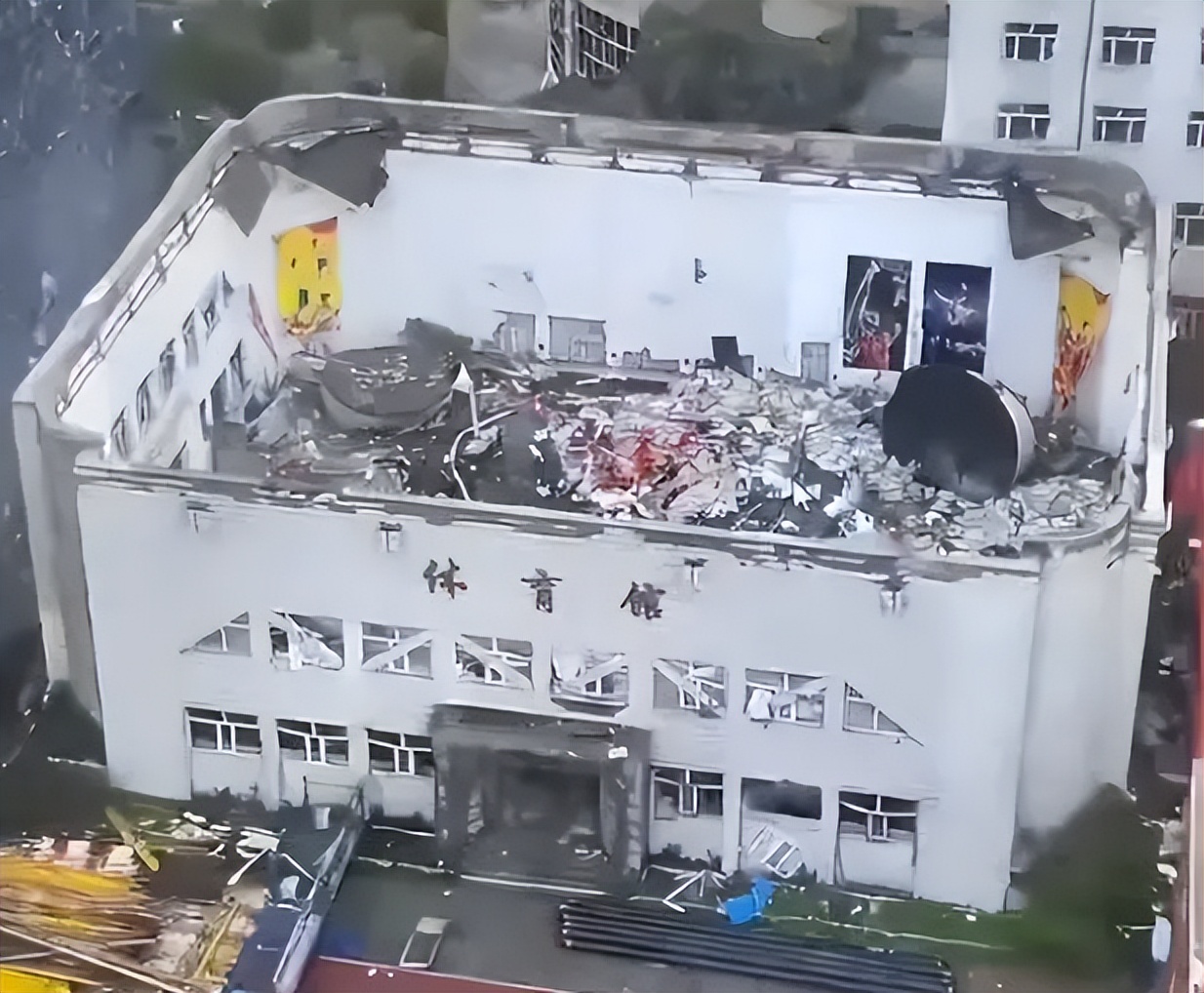 齐齐哈尔中学体育馆坍塌:塌的不是屋顶,而是中国女排的基石?