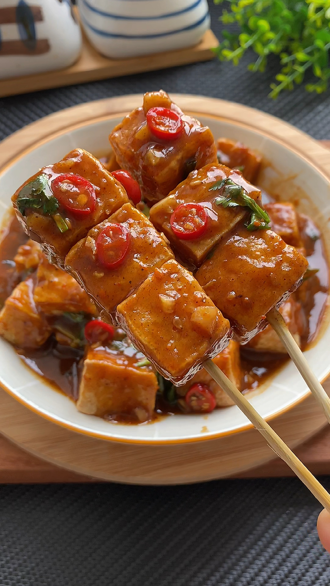 你知道夜市好吃的浇汁豆腐是怎么做的吗?今天我教你呀