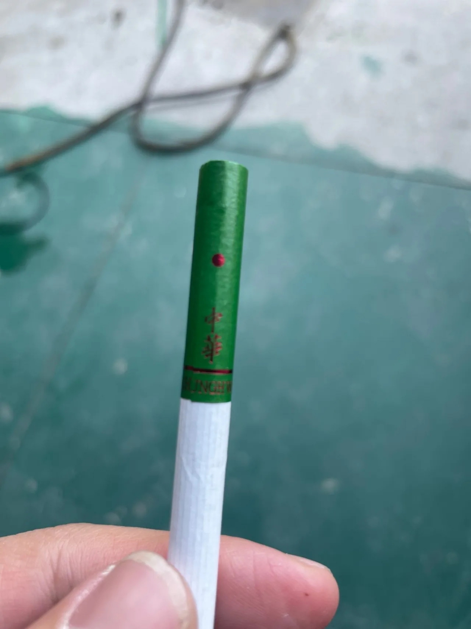 绿中华烟图片