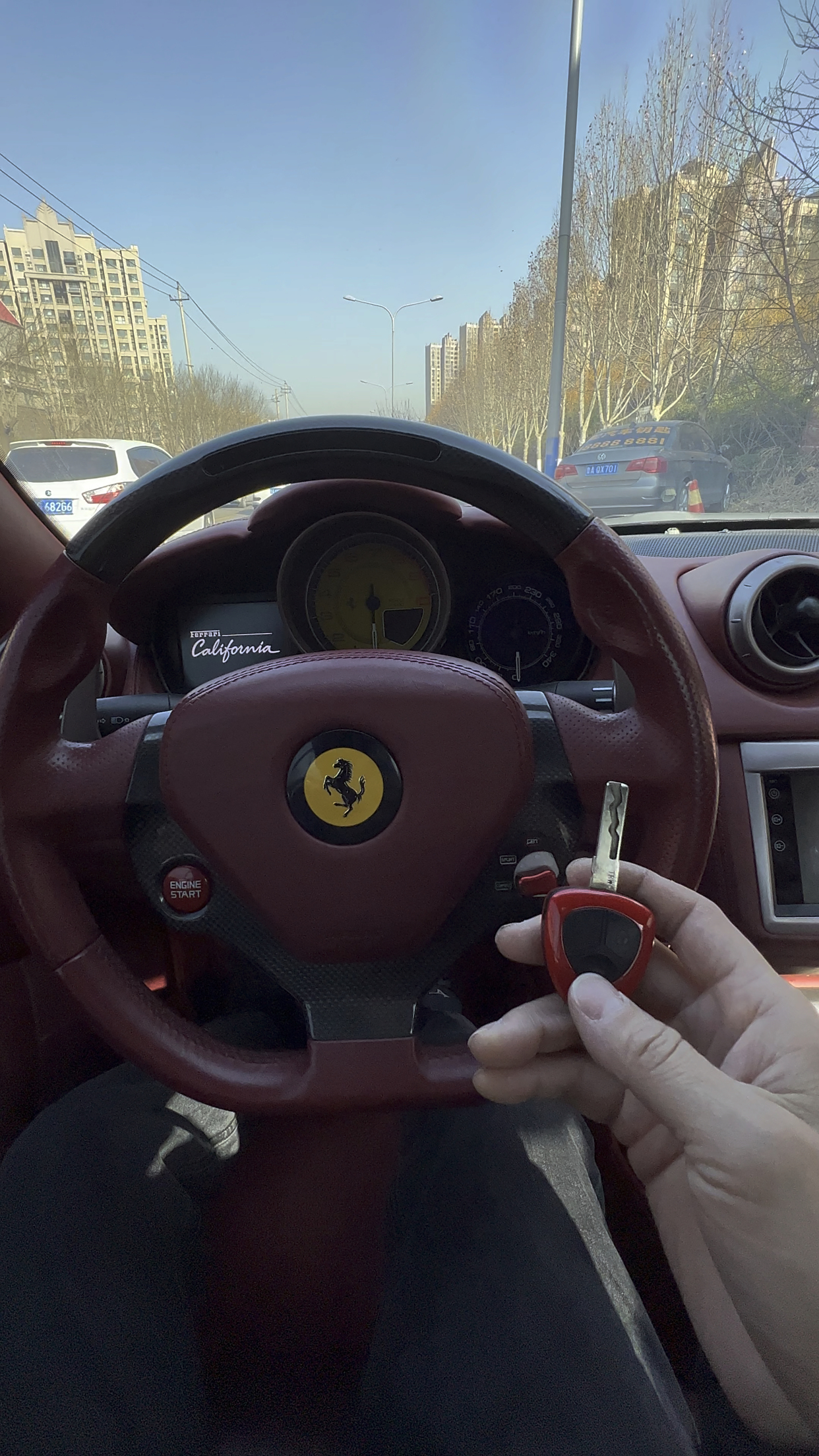 法拉利车钥匙匹配,济南配车钥匙,汽车开锁,车钥匙丢了哪里配,车遥控