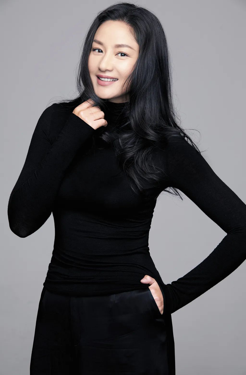 明星壁纸分享—瞿颖