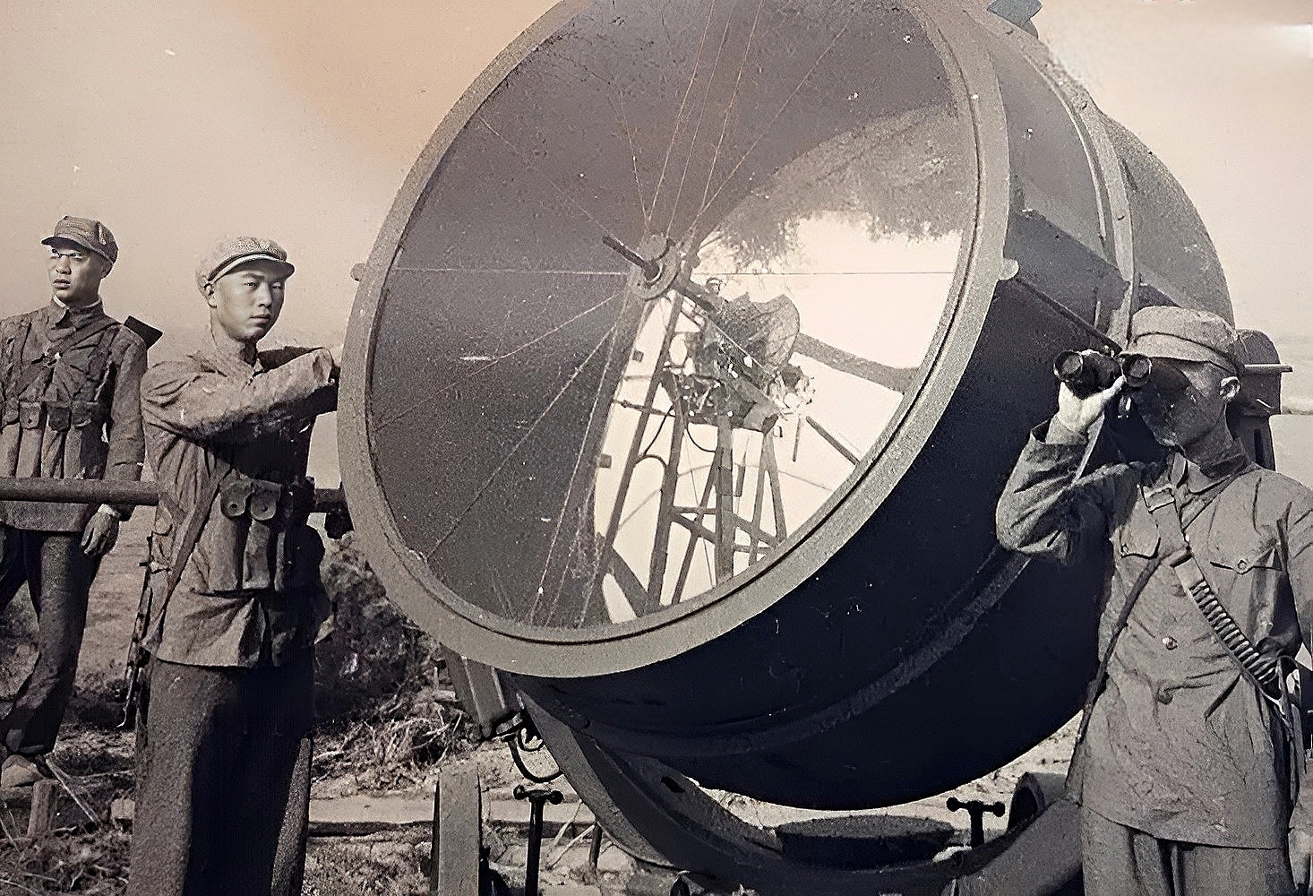 抗美援朝期间,志愿军探照灯部队不费一枪一炮,消灭美军4架飞机