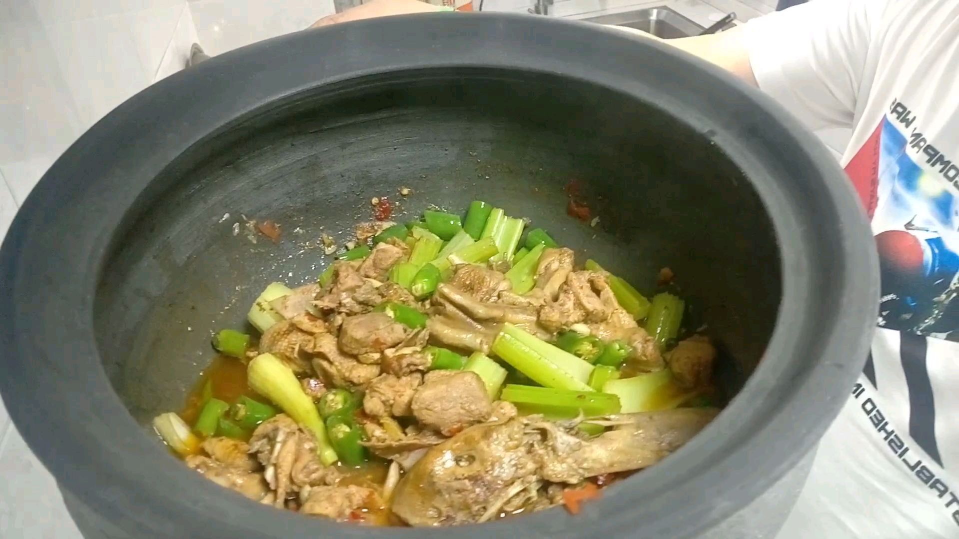 砂锅烧鸭子,操作简单,不用过水照样美味
