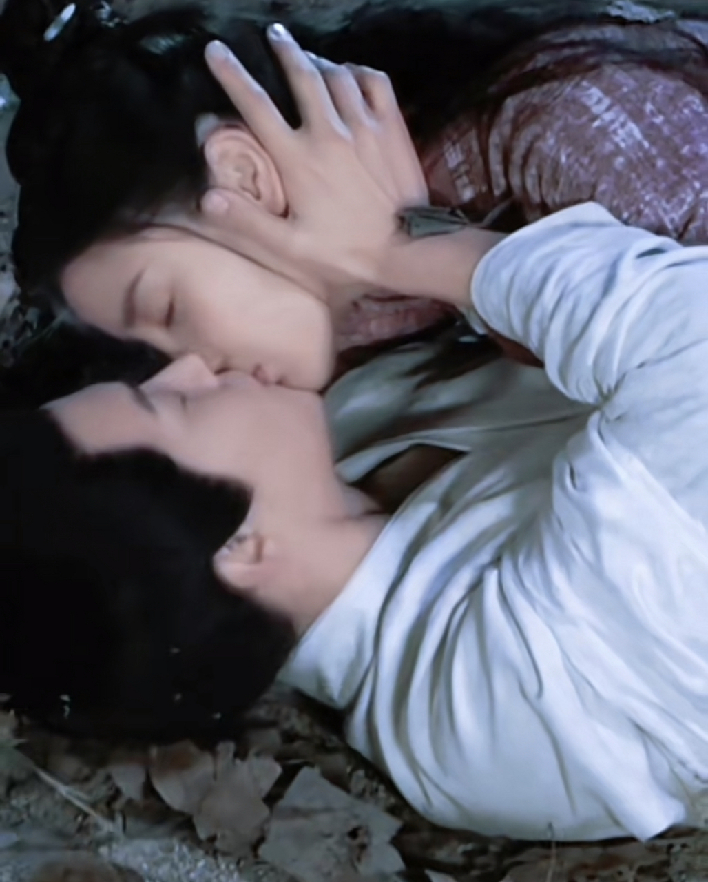 来来来,来看angelababy和马天宇的吻戏.